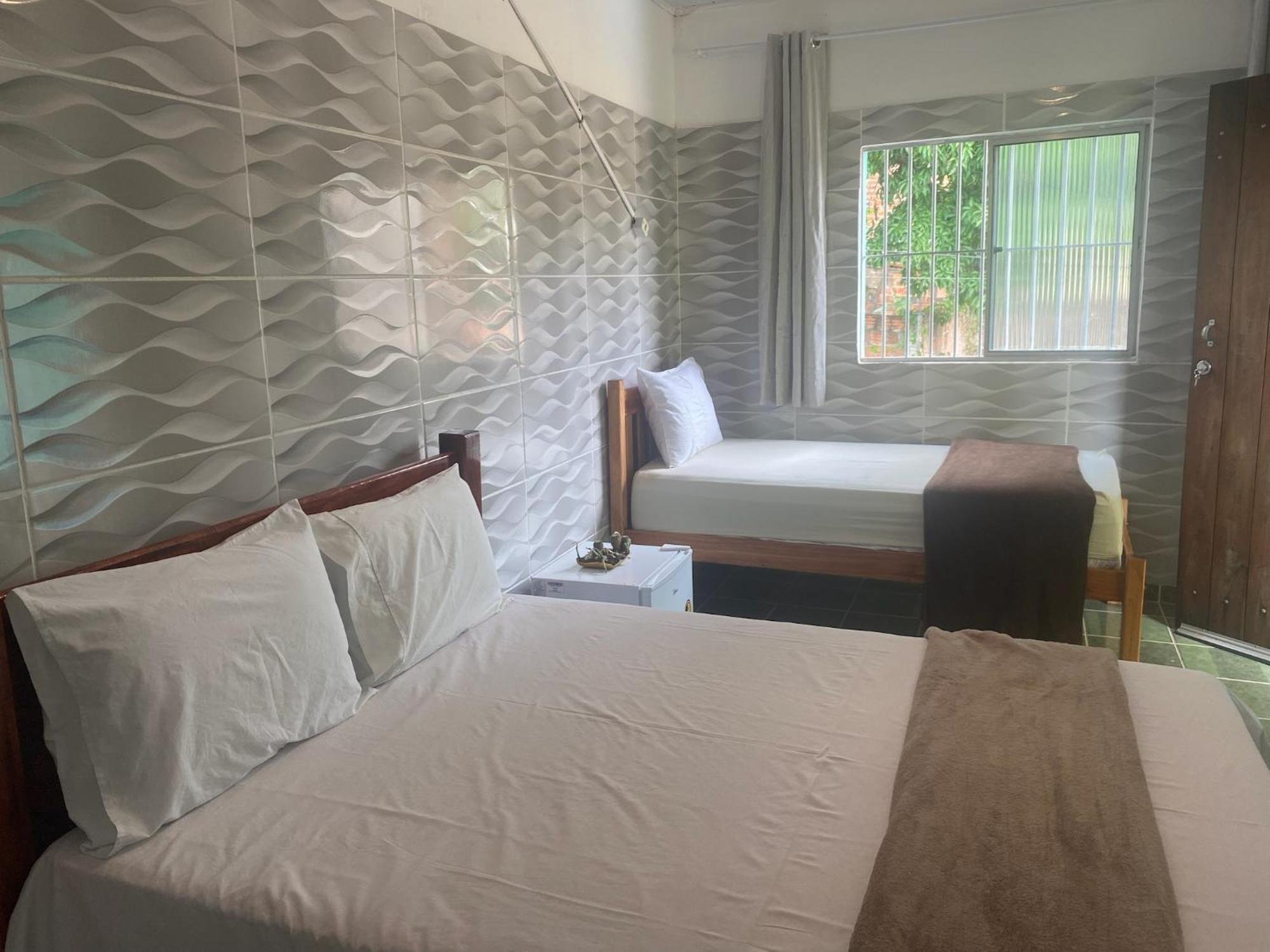 Multiverso Hostel Ленсойс Екстериор снимка